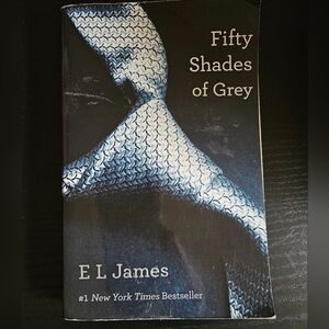 Fifty Shades of Grey Book 1 by E L James